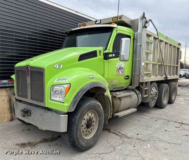2018 Kenworth T880 Dump Truck