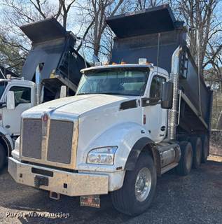 2025 Kenworth T880 Dump Truck