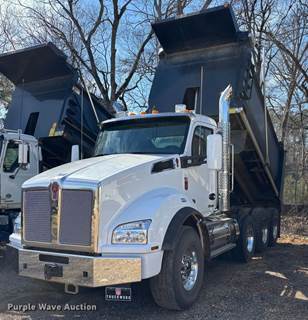 2025 Kenworth T880 Dump Truck