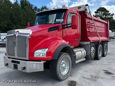 2020 Kenworth T880 Dump Truck