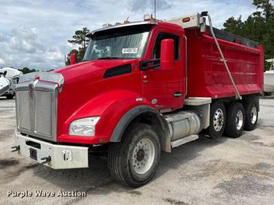 2020 Kenworth T880 Dump Truck