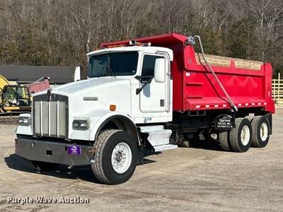 2001 Kenworth W900B Dump Truck