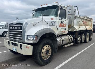2019 Mack Granite Dump Truck