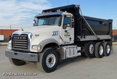 2014 Mack GU713 Dump Truck