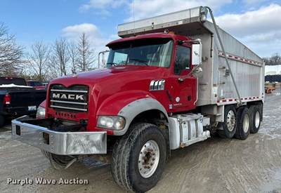 2015 Mack GU713 Dump Truck