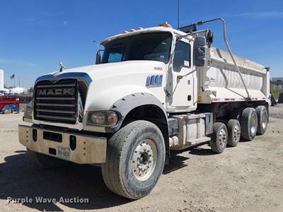 2017 Mack Granite GU713 Dump Truck