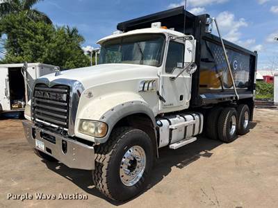 2015 Mack GU713 Dump Truck
