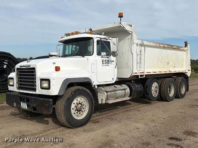 1999 Mack RD688S Dump Truck