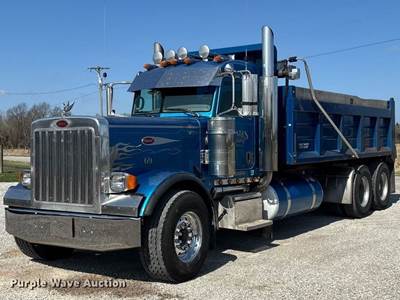 2006 Peterbilt 379 Dump Truck