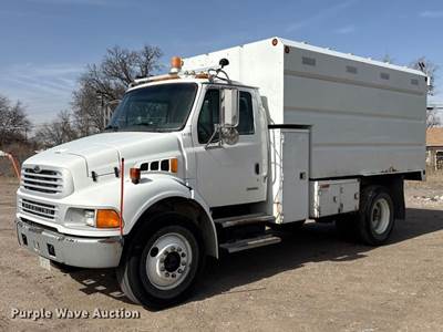 2001 Sterling M7500 Chipper Truck