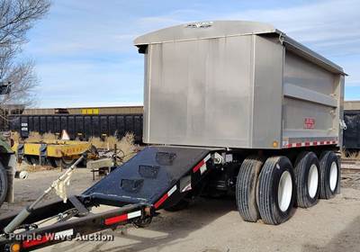 2016 Cornhusker 800 End Dump Pup Trailer