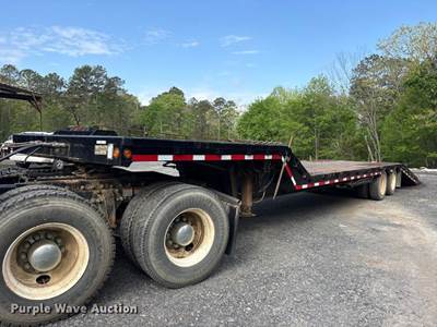 1997 Ledwell HT43102 Hydraulic Tail Equipment Trailer