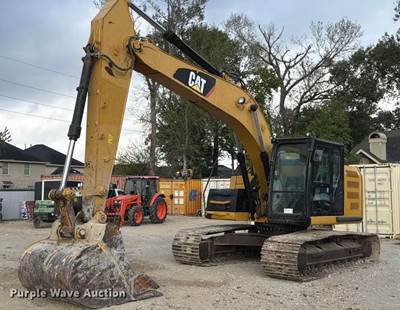 2015 Caterpillar 320E LRR Excavator
