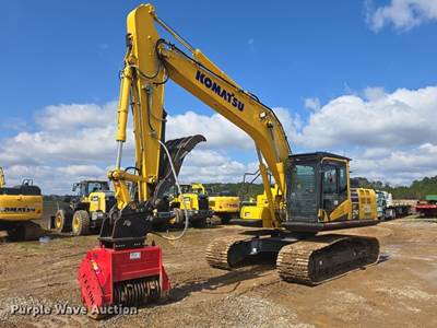 2023 Komatsu PC210LC-11 Excavator