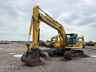 2023 Komatsu PC210LC-11 Excavator