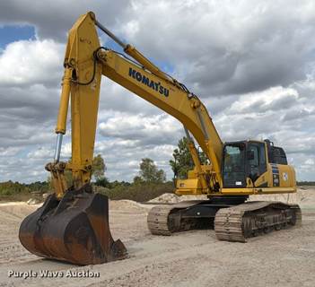 2016 Komatsu PC490LC-11 Excavator