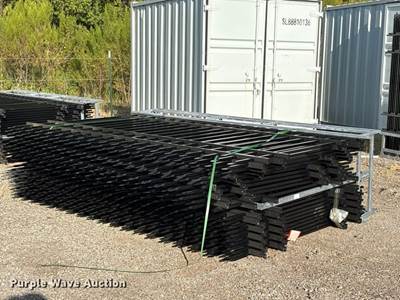 (22) 2024 Eingp F10 Fence Panels