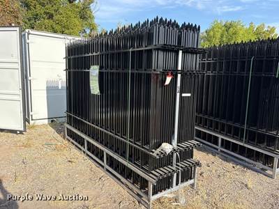 (22) 2024 Eingp F10 Fence Panels