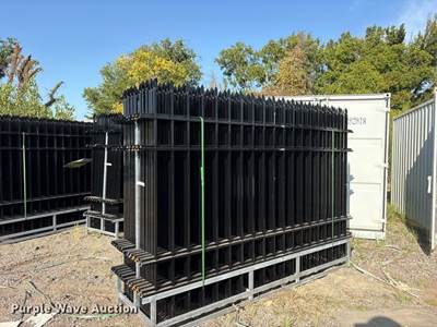 (22) 2024 Eingp F10 Fence Panels
