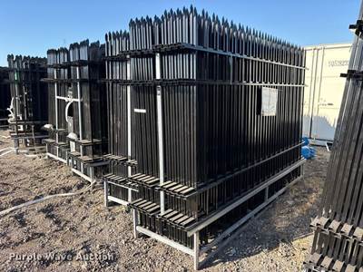 (44) 2024 Eingp F10 Wrought Iron Site Fence Panels