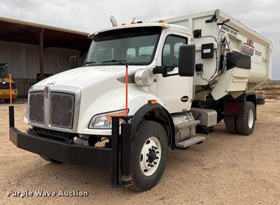 2024 Kenworth T480 Feed Mixer Truck