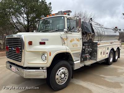 1988 Ford L9000 Tanker Fire Truck