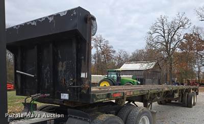 2003 Utility Flatbed Trailer