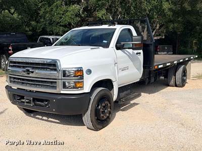 2020 Chevrolet Silverado 6500HD Flatbed Truck