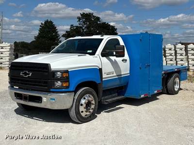 2021 Chevrolet Silverado 6500HD Flatbed Truck