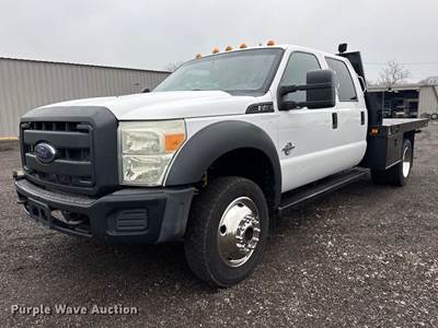 2015 Ford F450 Super Duty Crew Cab Flatbed Truck