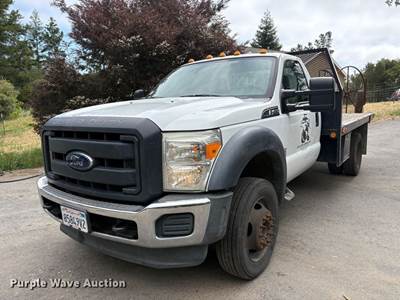 2015 Ford F450 Super Duty Flatbed Truck