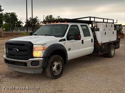 2013 Ford F450 Super Duty XL Crew Cab Flatbed Truck