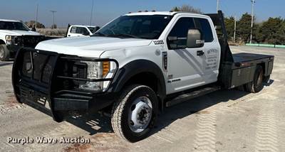 2017 Ford F550 Supercab Flatbed Truck
