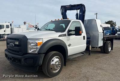 2015 Ford F550 Flatbed Truck