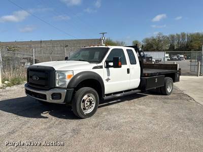 2012 Ford F550 Super Duty Ext. Cab Flatbed Truck