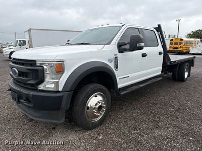 2022 Ford F550 Super Duty Crew Cab Flatbed Truck