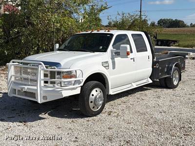 2008 Ford F550 Super Duty Crew Cab Flatbed Truck