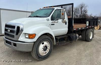2007 Ford F650 Super Duty XL Dump Flatbed Pickup Truck
