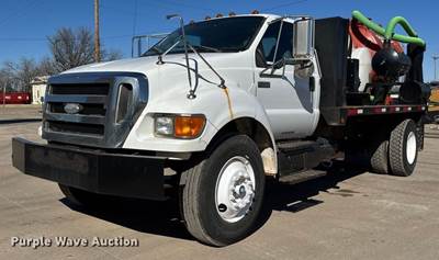 2008 Ford F750 Super Duty XL Flatbed Truck With Vacuum Excavator