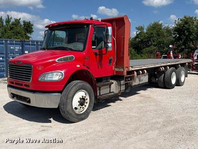 2017 Freightliner Business Class M2 Flatbed Truck