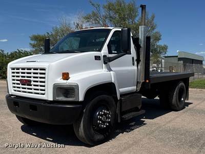 2007 GMC C7500 Flatbed Truck