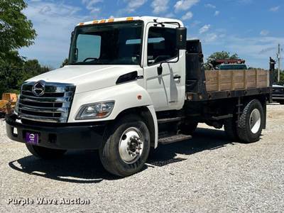 2008 Hino 268 Flatbed Truck