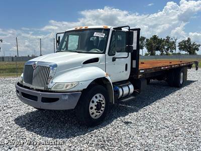 2019 International 4300 Flatbed Truck