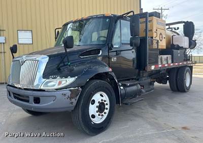 2007 International Durastar 4300 Flatbed Truck With Vacuum Excavator