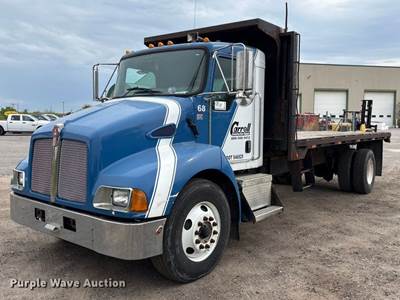 2007 Kenworth T300 Dump Flatbed Truck