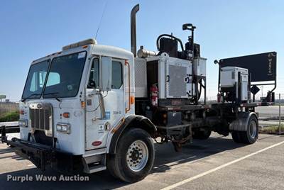 2013 Peterbilt 320 Flatbed Truck