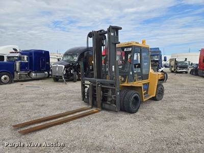 Caterpillar DP70 Forklift