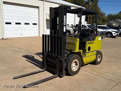 Clark GPX20 Forklift