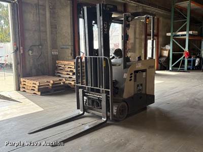 2015 Crown RC5545-40 Forklift