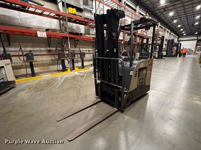 2019 Crown RC5545-40 Forklift